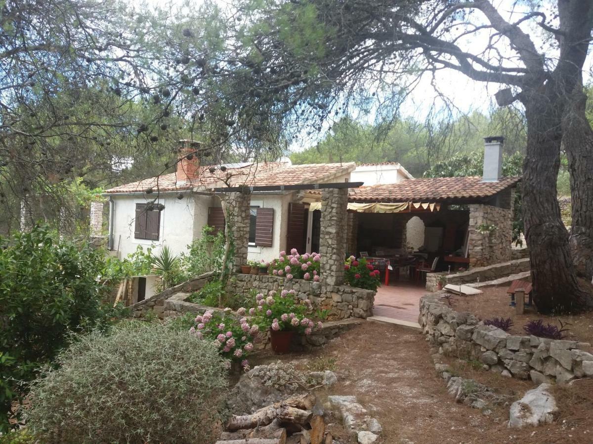 Juka House Vila Milna  Exterior foto